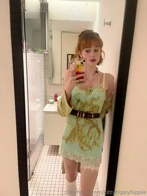 Kittynippyhippie OnlyFans Leaked Free Thumbnail Picture - #IrevletSNE