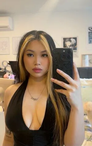 Kkimvu OnlyFans Leaked Free Thumbnail Picture - #auLgh2BM4C