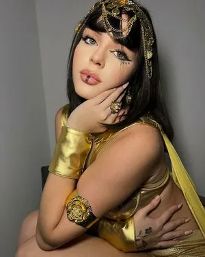 Klei Mora OnlyFans Leaked Free Thumbnail Picture - #cDV2k7OfCo