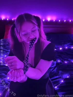 Kleine Emmi OnlyFans Leaked Free Thumbnail Picture - #Js7WpuDy72
