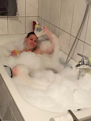 Kleineshot OnlyFans Leaked Free Thumbnail Picture - #4GrcK49sDs