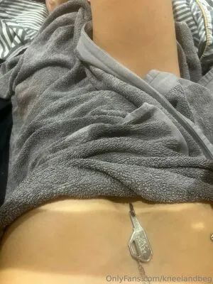 Kneelandbeg OnlyFans Leaked Free Thumbnail Picture - #svi3JIrfaA