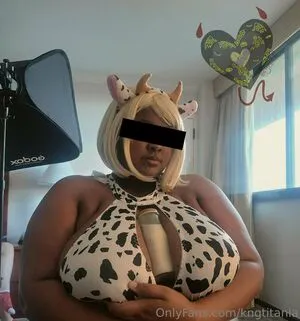 Kngtitania OnlyFans Leaked Free Thumbnail Picture - #bPdfatEMTh