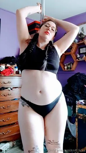 Knit Licks OnlyFans Leaked Free Thumbnail Picture - #FUQ9988G5m