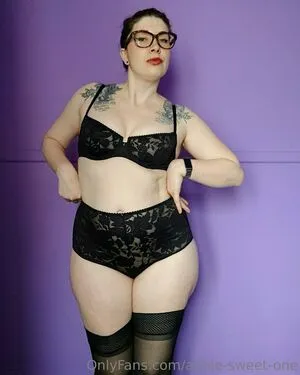 Knit Licks OnlyFans Leaked Free Thumbnail Picture - #oFF01YAvgg