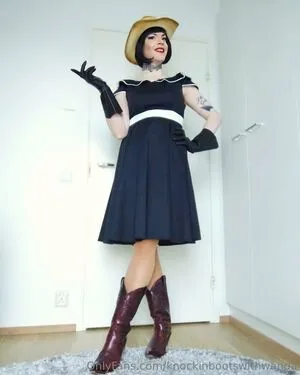 Knockinbootswithwanda OnlyFans Leaked Free Thumbnail Picture - #0LexjKf3Sp