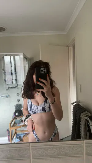 Kodilouise22 OnlyFans Leaked Free Thumbnail Picture - #u3sKw6i4iw