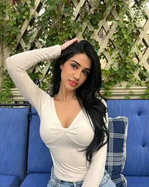 Komal Basran OnlyFans Leaked Free Thumbnail Picture - #HOU7sm3D9r