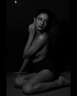 Komal Sethi OnlyFans Leaked Free Thumbnail Picture - #0QFy37Ndyf