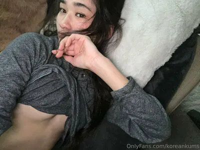 Koreankums OnlyFans Leaked Free Thumbnail Picture - #eleWWFUH4w