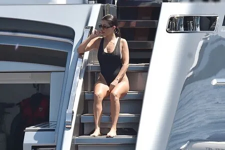 Kourtney Kardashian OnlyFans Leaked Free Thumbnail Picture - #4EC1WmhTFX
