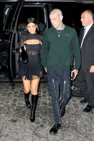 Kourtney Kardashian OnlyFans Leaked Free Thumbnail Picture - #Aj07UxZoLl