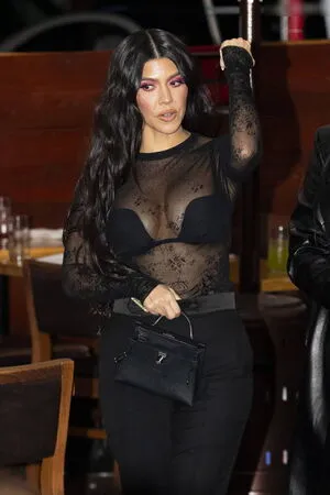 Kourtney Kardashian OnlyFans Leaked Free Thumbnail Picture - #MVLSFMt9U3