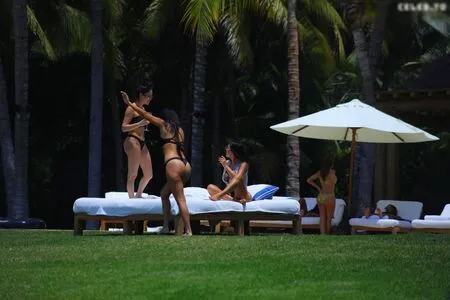 Kourtney Kardashian OnlyFans Leaked Free Thumbnail Picture - #Ozhg7o88Xo