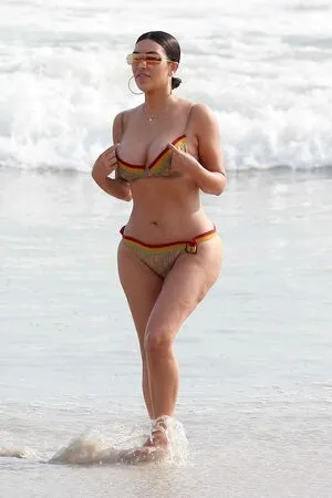 Kourtney Kardashian OnlyFans Leaked Free Thumbnail Picture - #TBeH2E1g2G