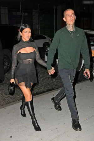 Kourtney Kardashian OnlyFans Leaked Free Thumbnail Picture - #ZlF2N4B11Z