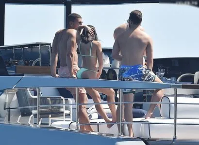 Kourtney Kardashian OnlyFans Leaked Free Thumbnail Picture - #ZtZfsQqwIm