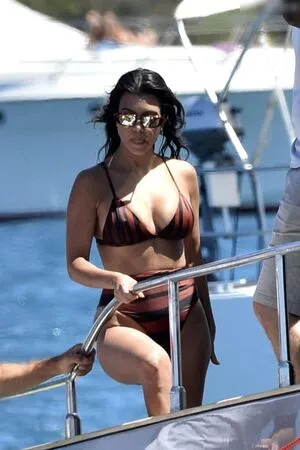 Kourtney Kardashian OnlyFans Leaked Free Thumbnail Picture - #anhxt3dkbL