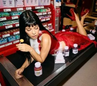 Kourtney Kardashian OnlyFans Leaked Free Thumbnail Picture - #gvYyxWuVQK