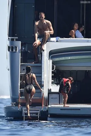 Kourtney Kardashian OnlyFans Leaked Free Thumbnail Picture - #hutXqPbzFI