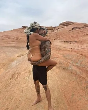 Kourtney Kardashian OnlyFans Leaked Free Thumbnail Picture - #sgngALt9Rn