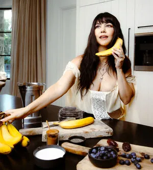 Kourtney Kardashian OnlyFans Leaked Free Thumbnail Picture - #u0E3yDWt7m