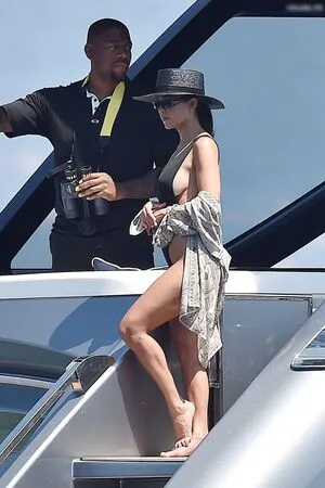 Kourtney Kardashian OnlyFans Leaked Free Thumbnail Picture - #xMZu4Ni03q