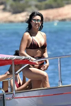 Kourtney Kardashian OnlyFans Leaked Free Thumbnail Picture - #xk718aRnjX
