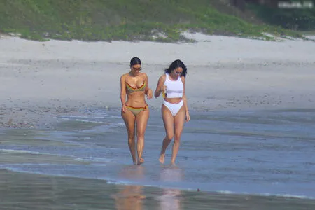 Kourtney Kardashian OnlyFans Leaked Free Thumbnail Picture - #zJyTcr4Cly