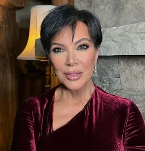 Kris Jenner OnlyFans Leaked Free Thumbnail Picture - #4YLFQuM2sj