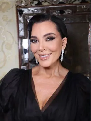 Kris Jenner OnlyFans Leaked Free Thumbnail Picture - #LsWAJWubNu