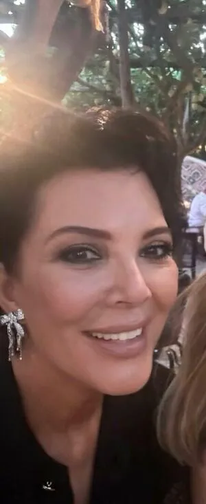 Kris Jenner OnlyFans Leaked Free Thumbnail Picture - #MS9u1G7n8L