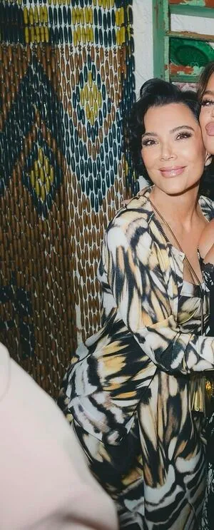 Kris Jenner OnlyFans Leaked Free Thumbnail Picture - #bPyJGug4Ju