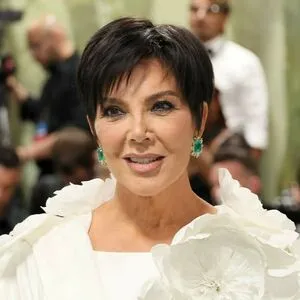 Kris Jenner OnlyFans Leaked Free Thumbnail Picture - #gGQXX25e45