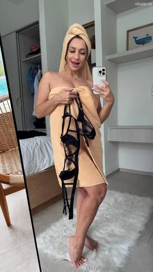 Kriss Kiss OnlyFans Leaked Free Thumbnail Picture - #HOZXpjtJdW