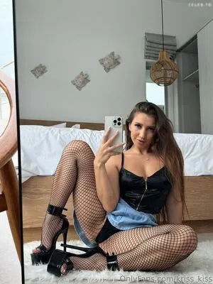 Kriss Kiss OnlyFans Leaked Free Thumbnail Picture - #LSHCsSWFfJ