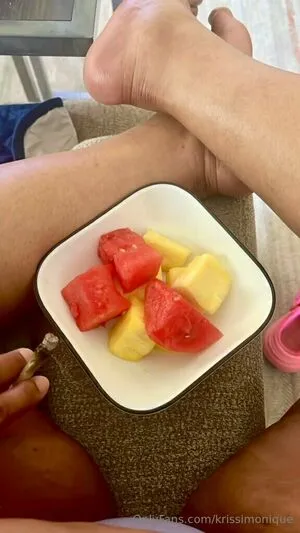 Krissimonique OnlyFans Leaked Free Thumbnail Picture - #1LSKFFT8tK