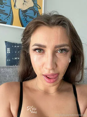Krisskissfree OnlyFans Leaked Free Thumbnail Picture - #4xyB3KnWF4