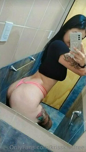 Krisskissfree OnlyFans Leaked Free Thumbnail Picture - #Jyu1ORY9TO