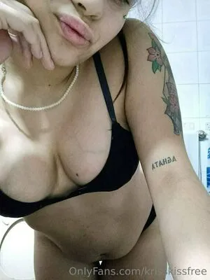 Krisskissfree OnlyFans Leaked Free Thumbnail Picture - #OesDiobirq