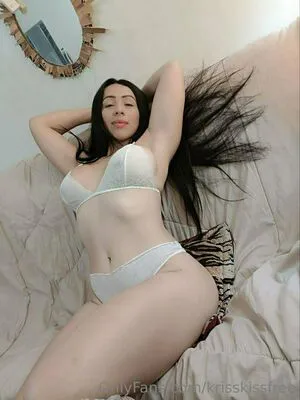 Krisskissfree OnlyFans Leaked Free Thumbnail Picture - #bmQrNrQTwG