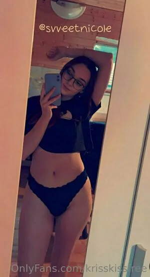 Krisskissfree OnlyFans Leaked Free Thumbnail Picture - #dFWX6hnUB3