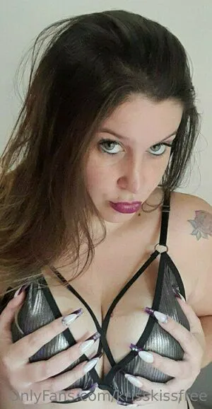 Krisskissfree OnlyFans Leaked Free Thumbnail Picture - #jKa8k1R69C