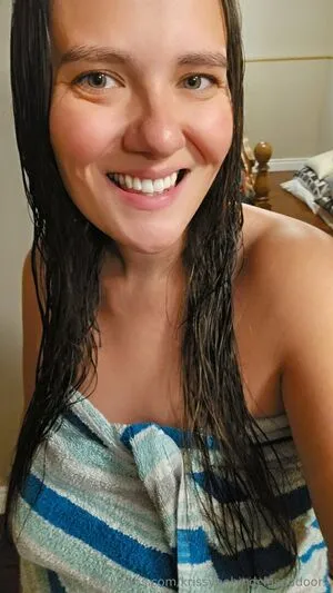 Krissybehindcloseddoors OnlyFans Leaked Free Thumbnail Picture - #ORxokRbwh9