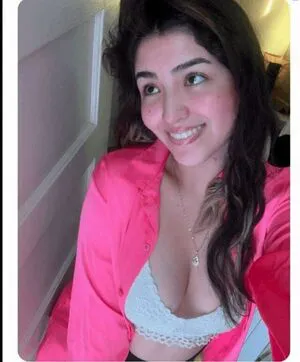 Kristalqr OnlyFans Leaked Free Thumbnail Picture - #1kH1j5RbMG