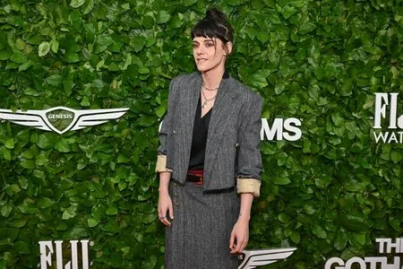 Kristen Stewart OnlyFans Leaked Free Thumbnail Picture - #1YHGmAhQ8J