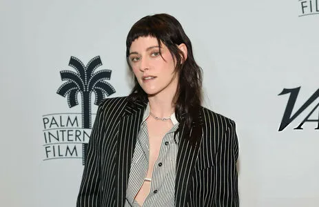 Kristen Stewart OnlyFans Leaked Free Thumbnail Picture - #2DVrgyIEJR