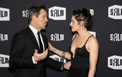 Kristen Stewart OnlyFans Leaked Free Thumbnail Picture - #3hrcgeq6fM