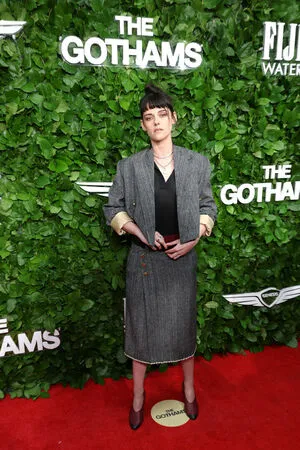 Kristen Stewart OnlyFans Leaked Free Thumbnail Picture - #3vwqu5itds