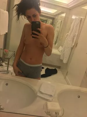 Kristen Stewart OnlyFans Leaked Free Thumbnail Picture - #7JkMZHigQP